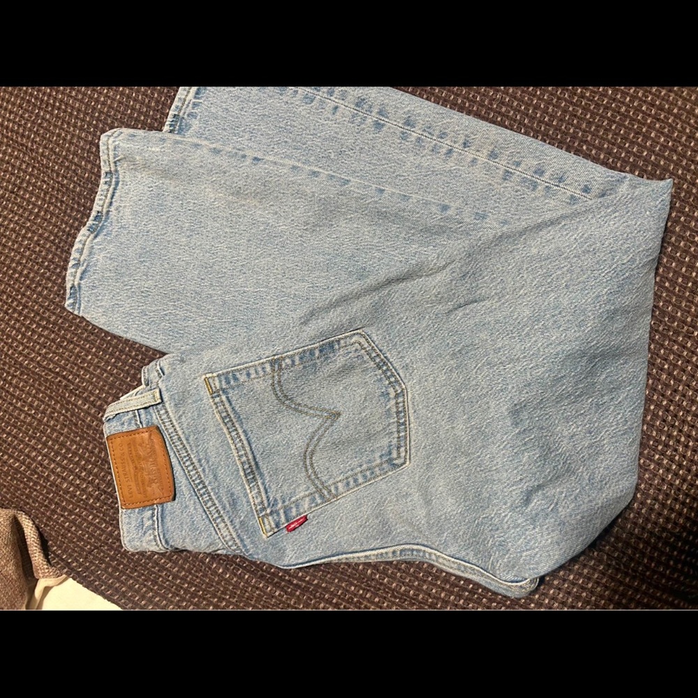 Levi's Women's Light Blue Ankle Jeans